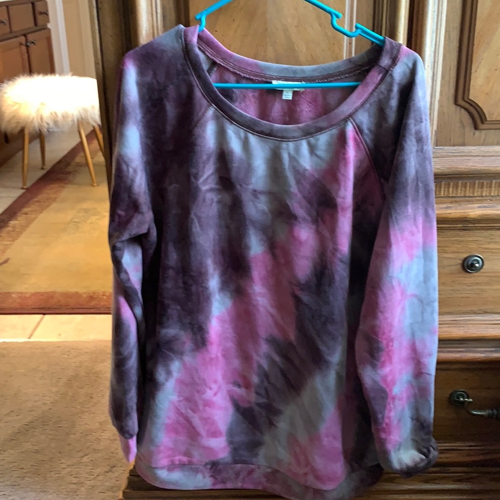 NWOT Women’s Sweatshirt